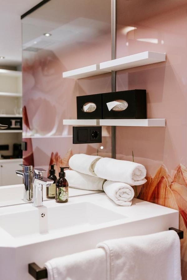 Art-Inn Design Self-Check-In-Hotel Linz Ngoại thất bức ảnh